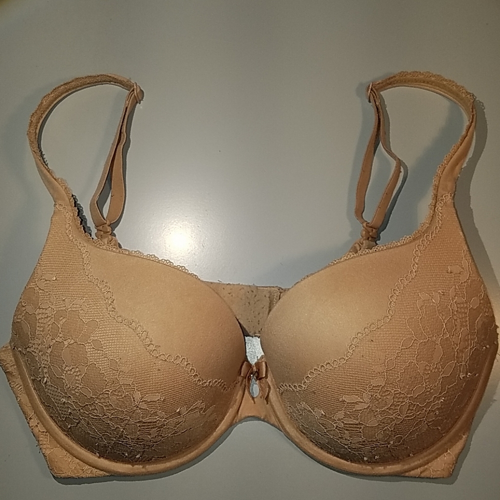 Victoria's Secret Perfect Shape 32DD bra nude